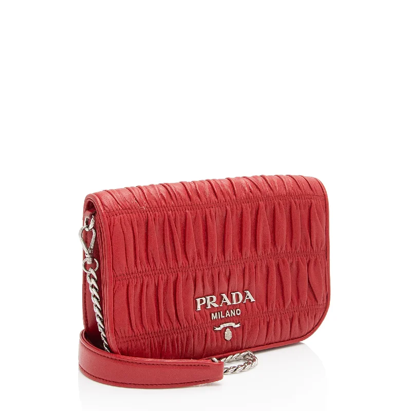 Prada Nappa Gaufre Leather Chain Flap Bag z1RdMa