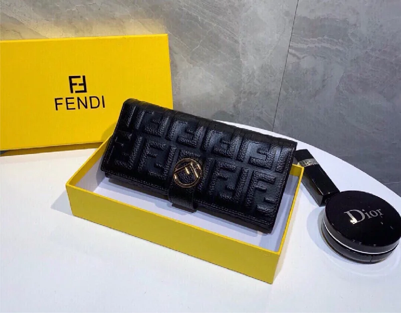 New Woman Fendi wallet