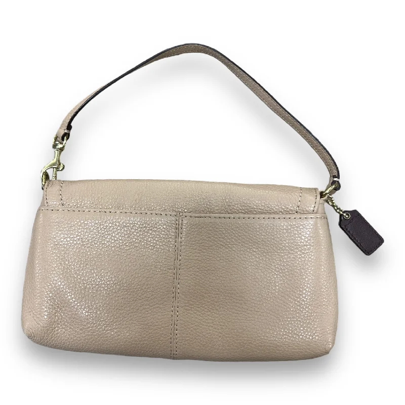 Wristlet Designer By Coach  Size: Medium