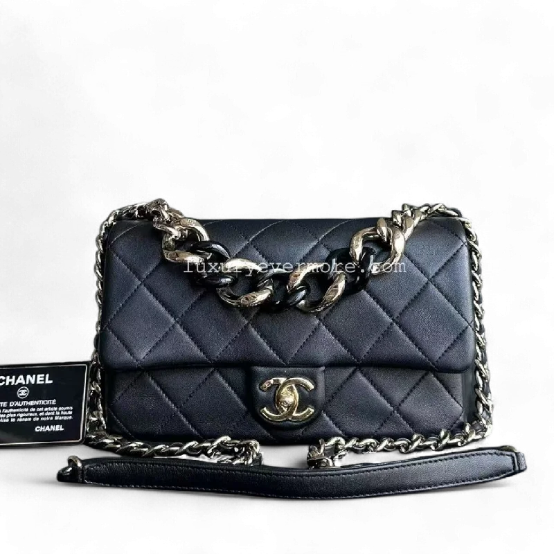 Chanel 2020 Elegant Resin Chain Flap - Quilted Lambskin Black Golden Hardware Sereis 28