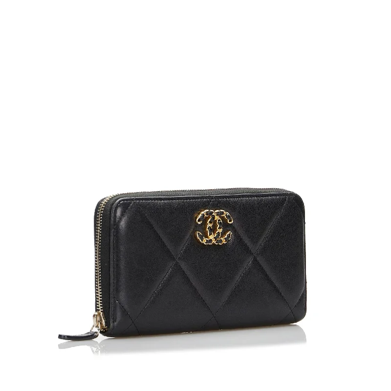 Chanel 19 Zip Around Long Wallet (40BuXk)