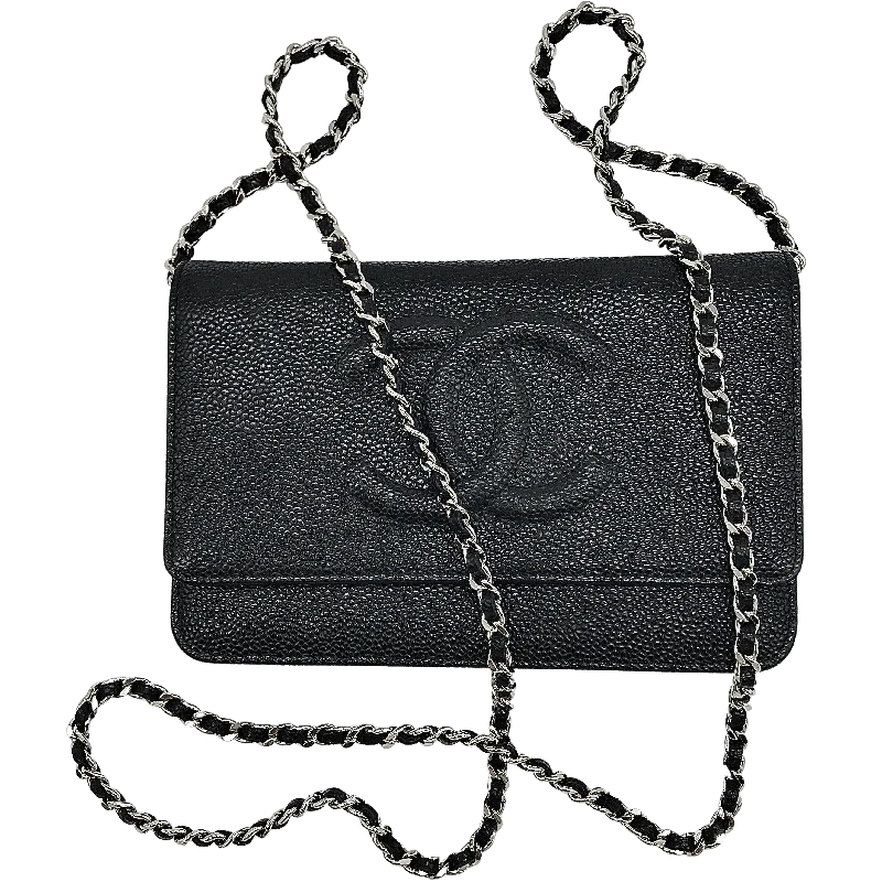 Vintage Chanel Wallet (COLLECTIBLE)