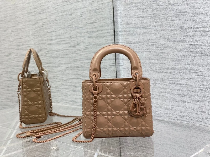 Christian Dior Bags  660