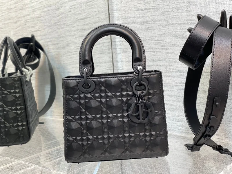 Christian Dior Bags  663