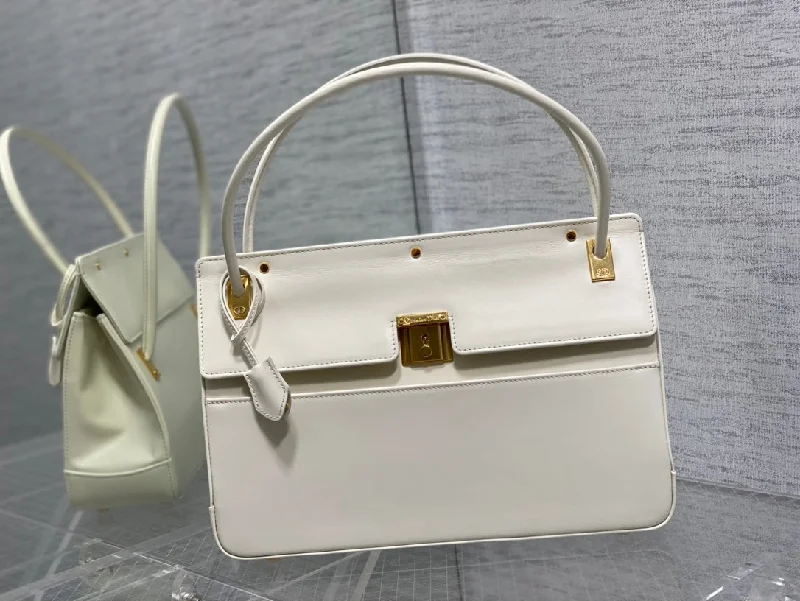 Christian Dior Bags  671