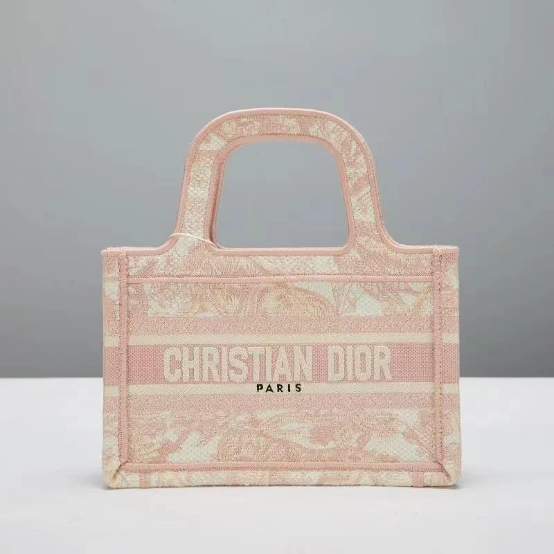 GlitzyBags - Designer bags by Dior 270