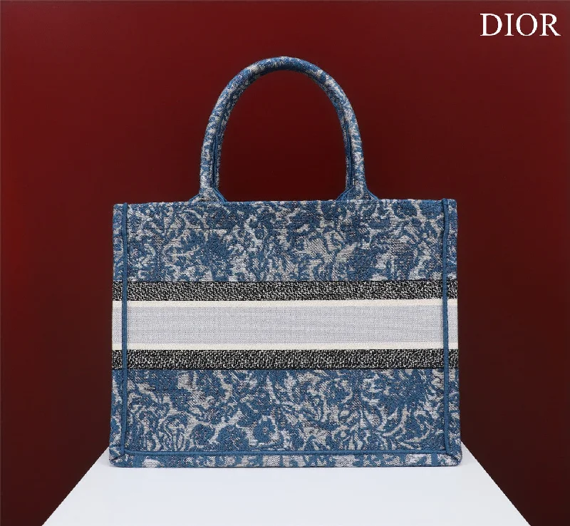 WF - Dior Bag - 360